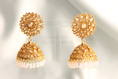 Kundan jhumka