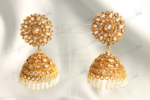 Kundan jhumka