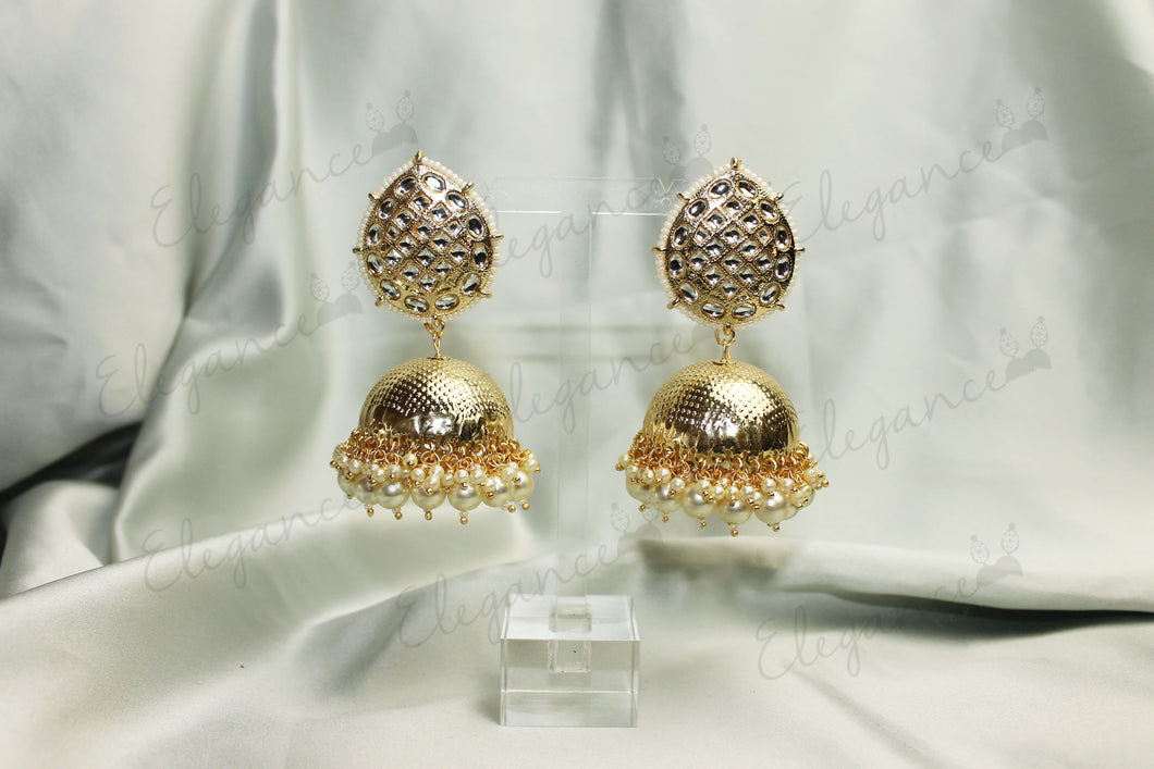 Statement Pearl Jhumka